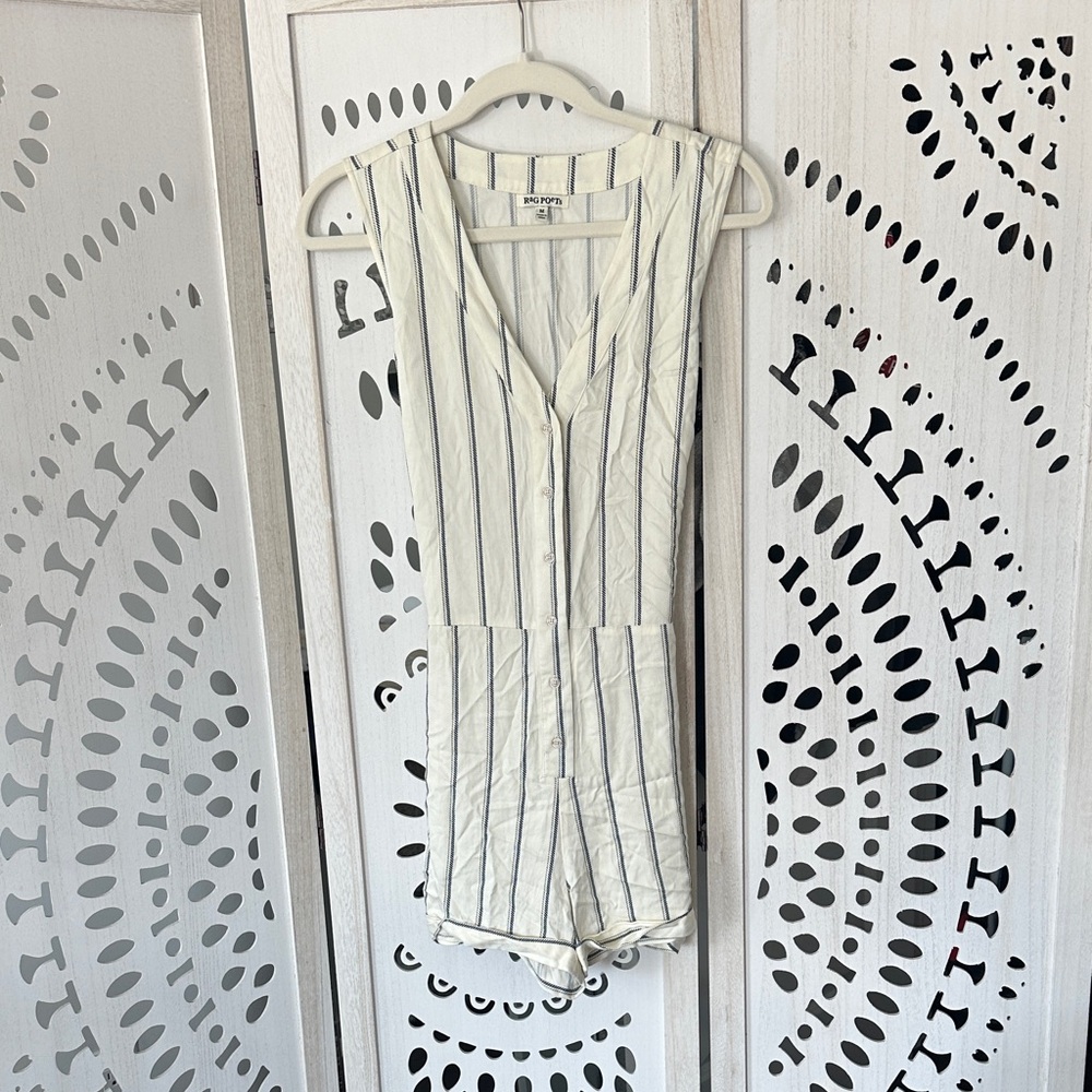 Elegant Striped Sleeveless Jumpsuit